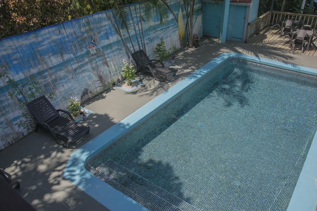 Pelican Beachfront Hotel エステリリョス・エステ エクステリア 写真