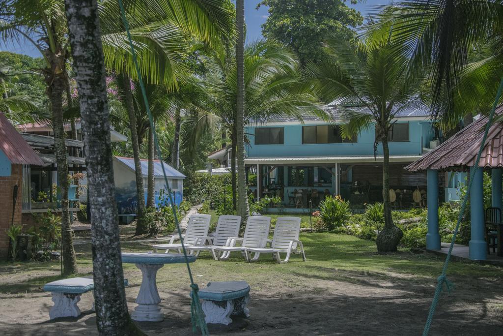 Pelican Beachfront Hotel エステリリョス・エステ エクステリア 写真