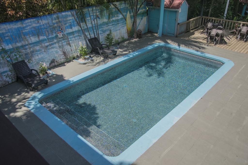 Pelican Beachfront Hotel エステリリョス・エステ エクステリア 写真