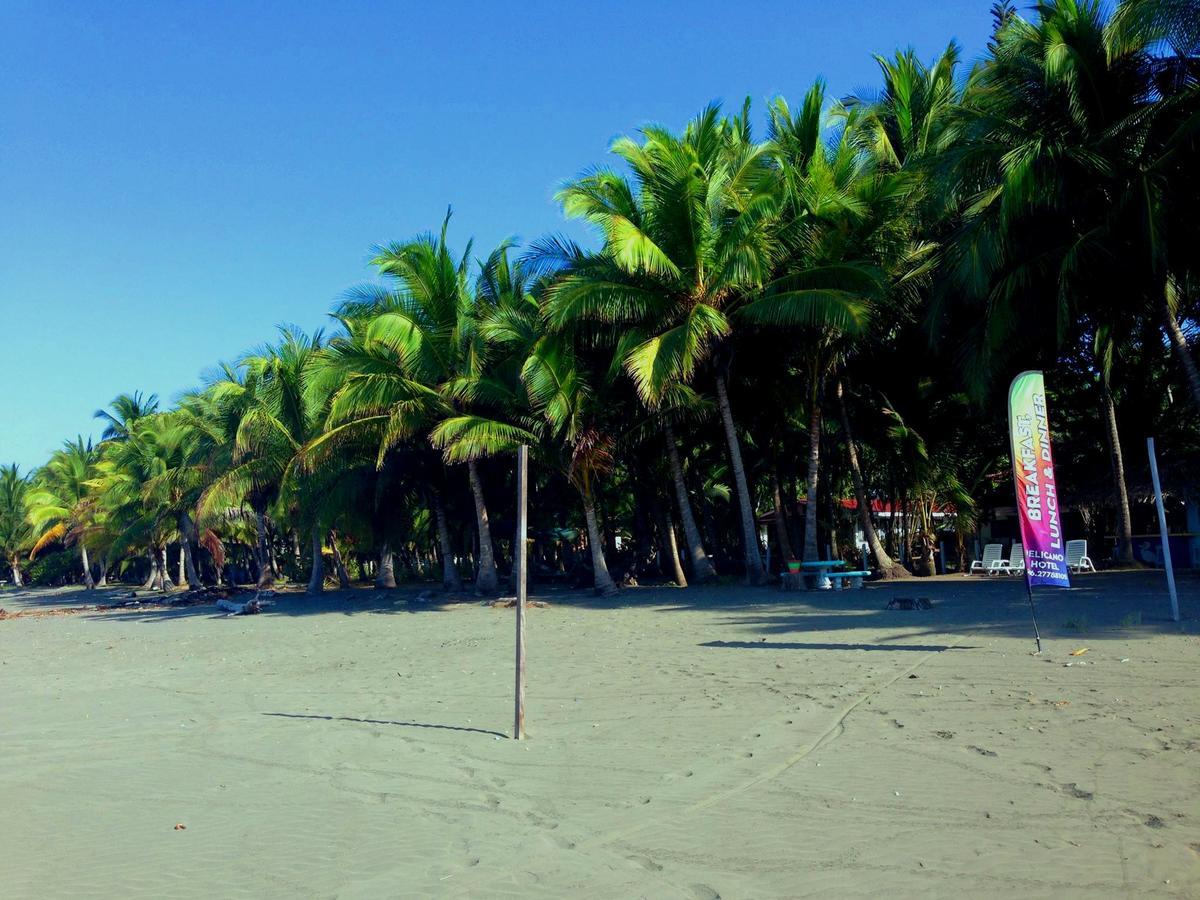 Pelican Beachfront Hotel エステリリョス・エステ エクステリア 写真